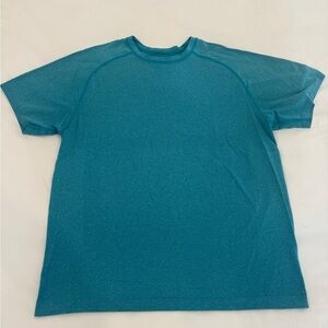 Lululemon Mens T-shirt